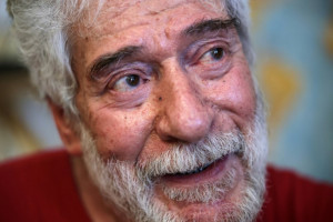 اللبناني جورج عبدالله غادر السجن في فرنسا بعد أربعين عاما