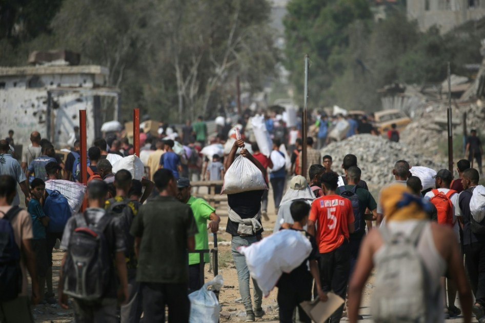 إسرائيل تعلن إسقاط مساعدات إنسانية جوا في قطاع غزة