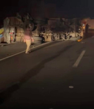 أكادير.. مصرع سائق شاحنة في حادثة إصطدام