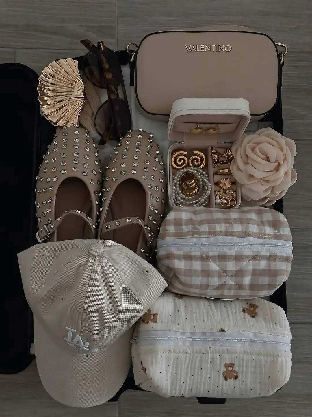 Noah Cyrus – Again