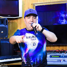 مقتطفات -- شاب لطفي أغاني شهيرة