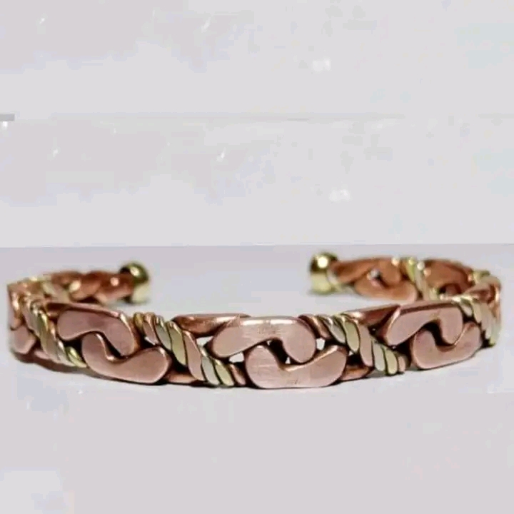 براسلي نحاس حر