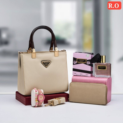 أناقة متكاملة: طقم إكسسوارات نسائي فاخر حقيبة، ساعة، محفظة، عطر