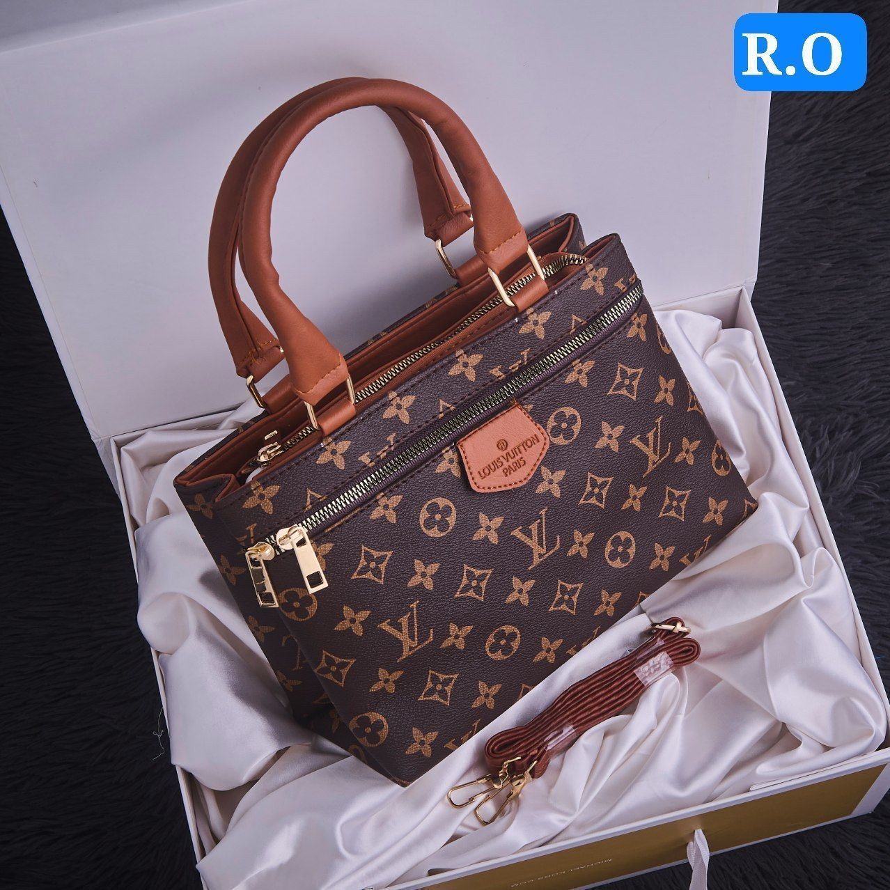 👜✨ الأناقة فالتفاصيل!