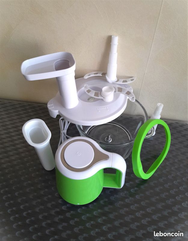 قطاعة وخلاط كهربائي احترافي لتجهيز وجباتك في دقائق